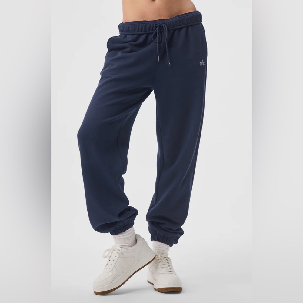 Alo Accolade Sweatpants Navy Blue, Size Small